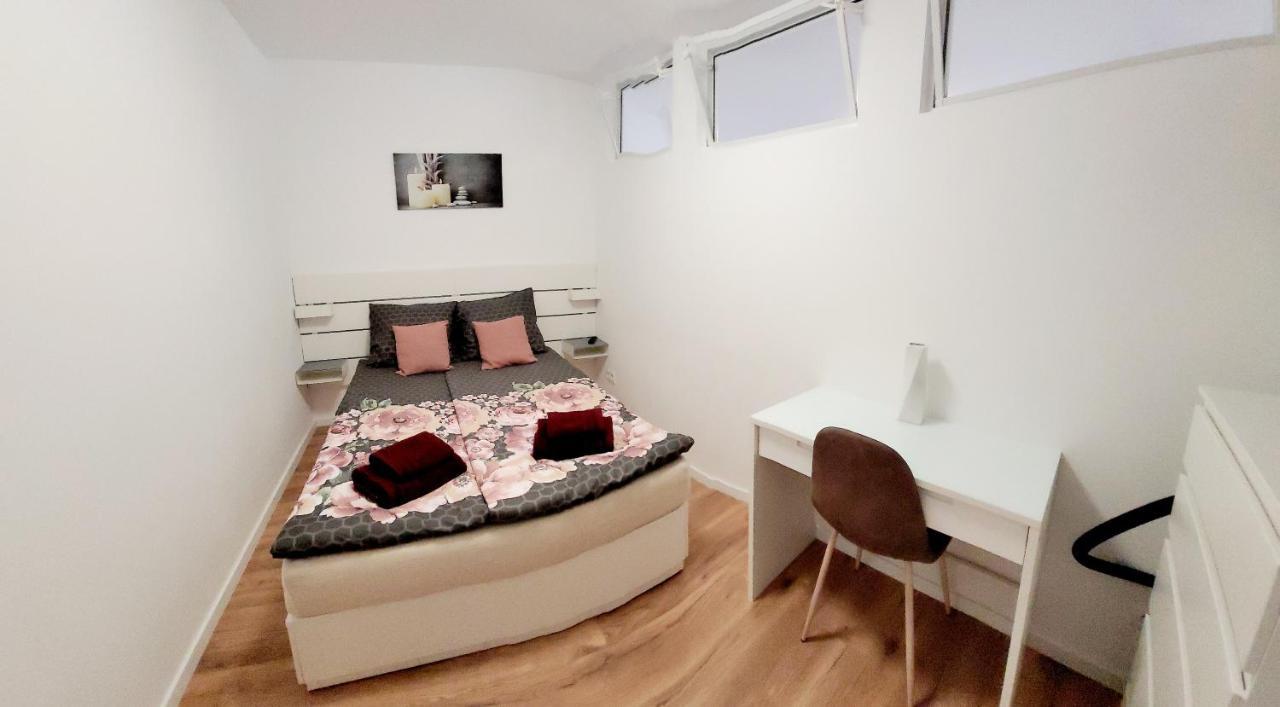 Apartamento Wohnen über der Mülheimer City Mülheim an der Ruhr Exterior foto